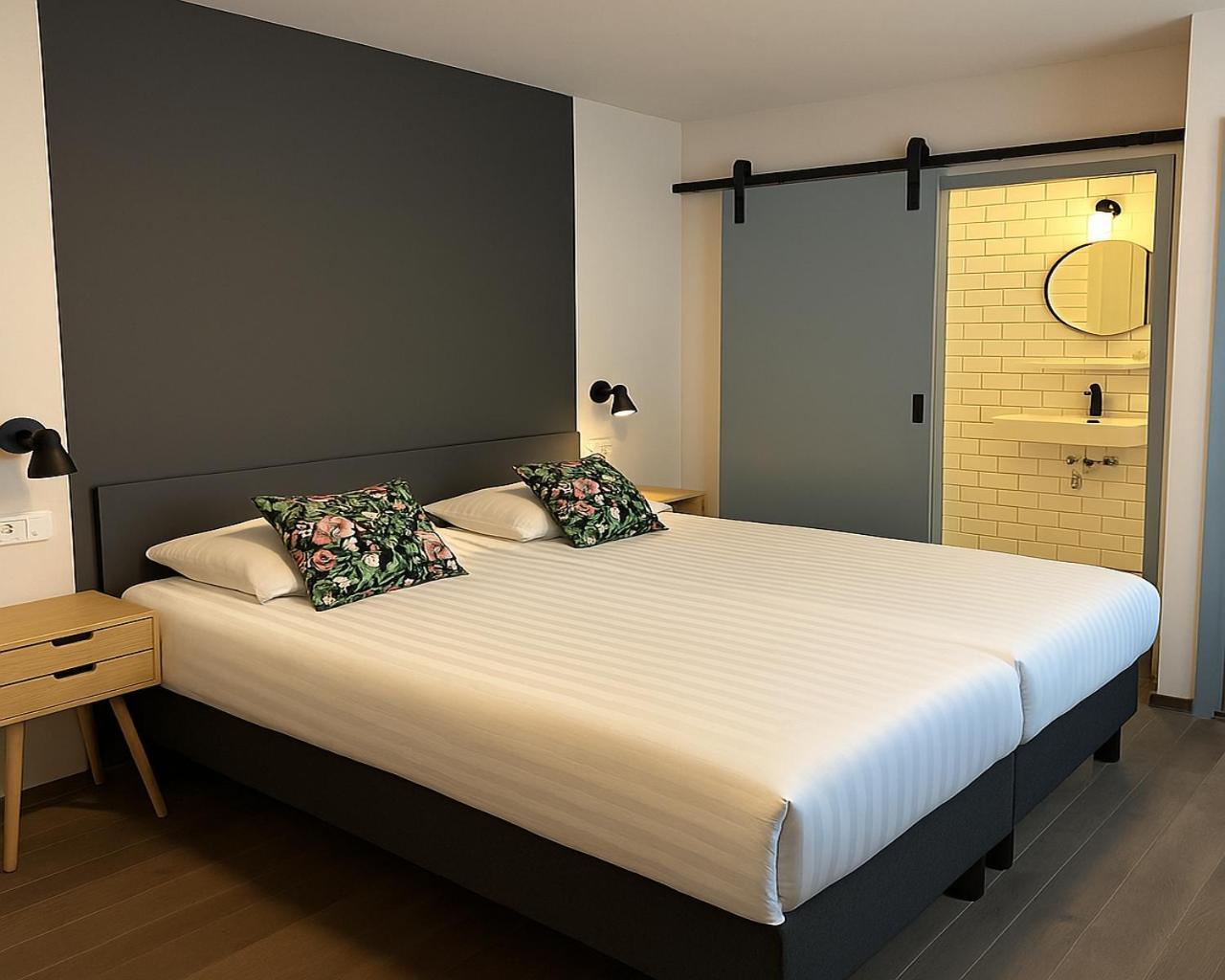 Hotel Hendrickx Валкенбург Экстерьер фото