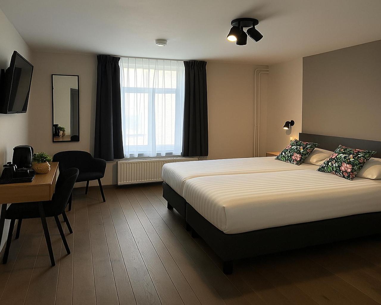 Hotel Hendrickx Валкенбург Экстерьер фото